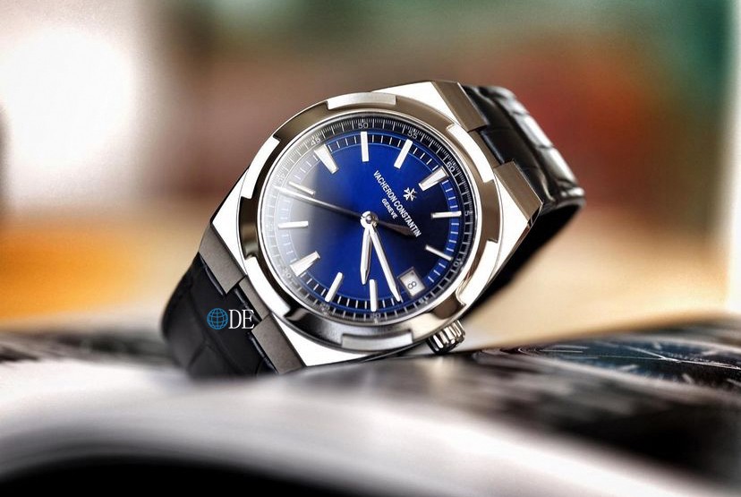 Vacheron Constantin Overseas 2000V/120G-B122 Ultra-thin Series