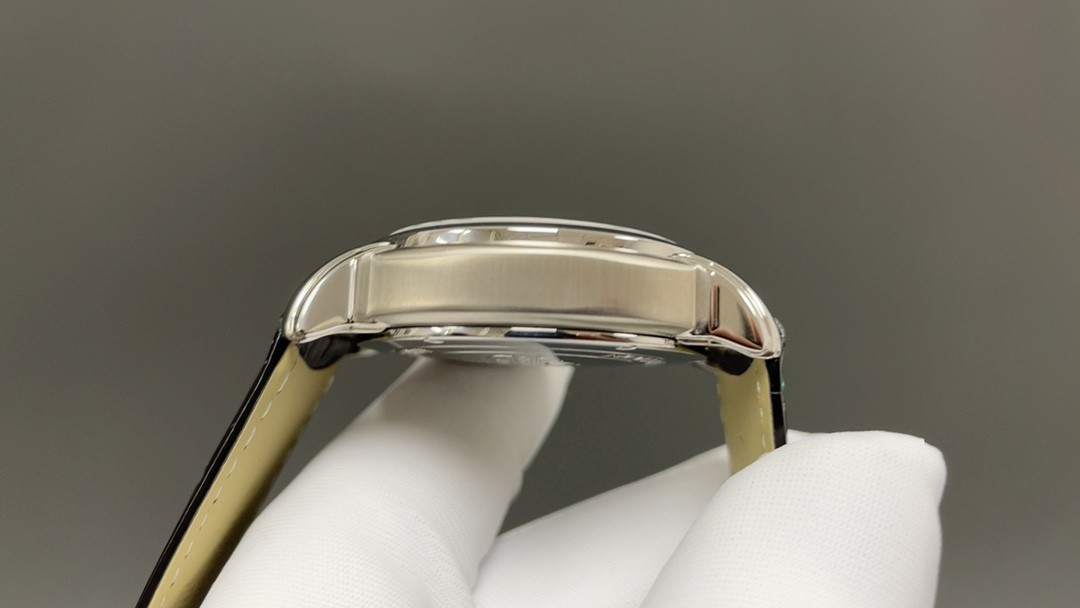 New product launch in Taiwan 🌐 Audemars Piguet Millenary Series 26150OR