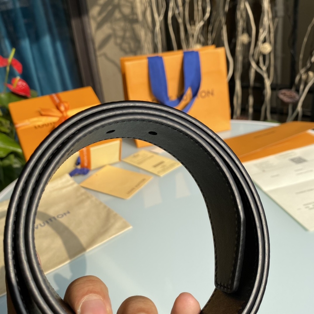 Louis Vuitton men's belt