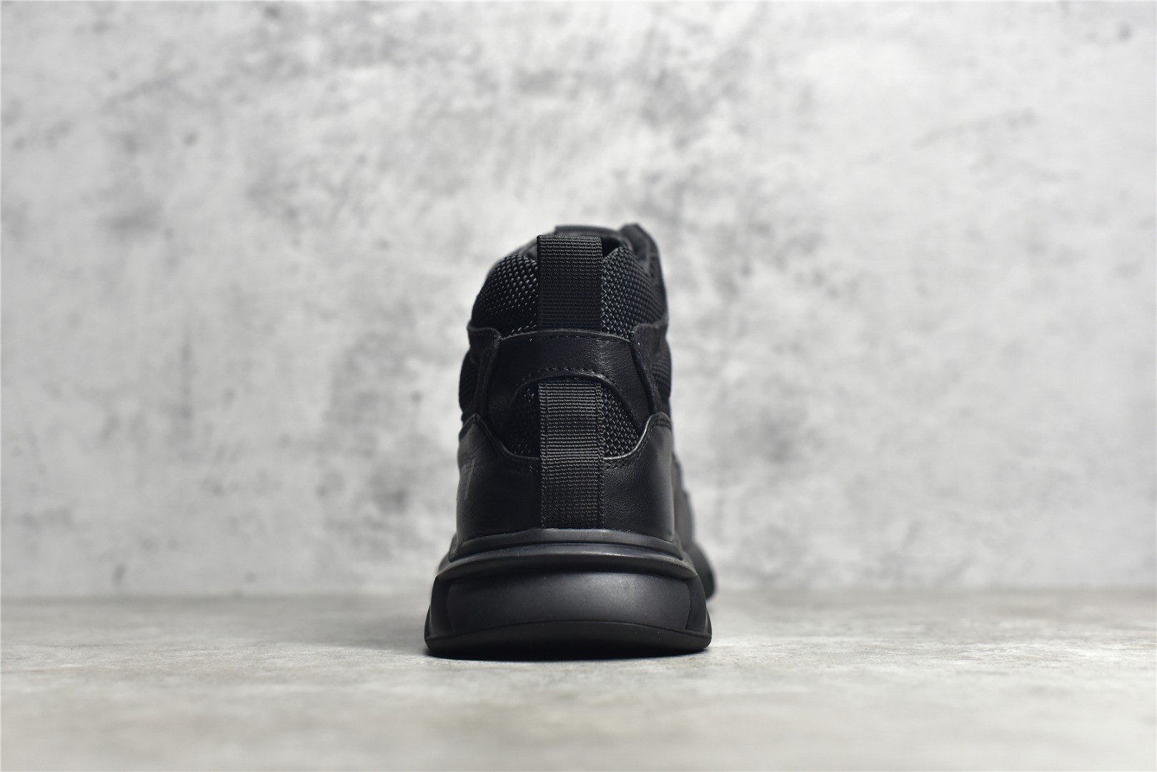 Black GUCCI high-top sneakers