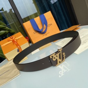Louis Vuitton men's belt