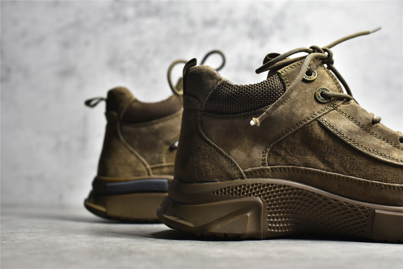 GUCCI brand khaki suede high-top work shoes