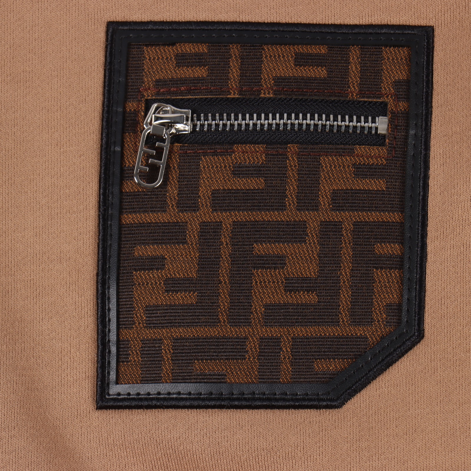 Fendi 24Fw FF leather trimmed zipper pocket round neck sweatshirt