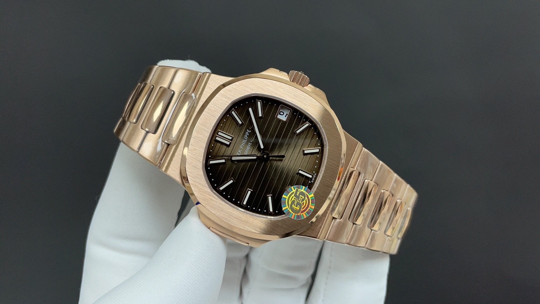 Patek Philippe Nautilus 5711 Rose Gold 40mm 9015