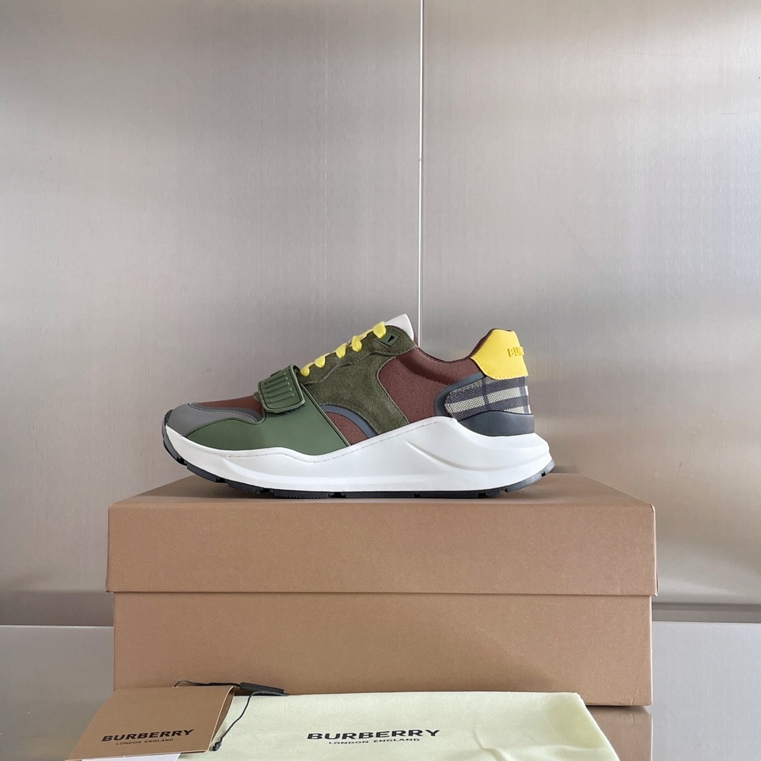 Burberry sneakers