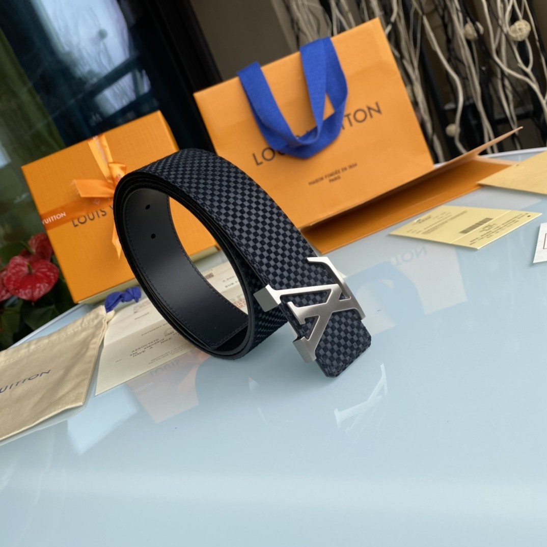 Louis Vuitton men's belt