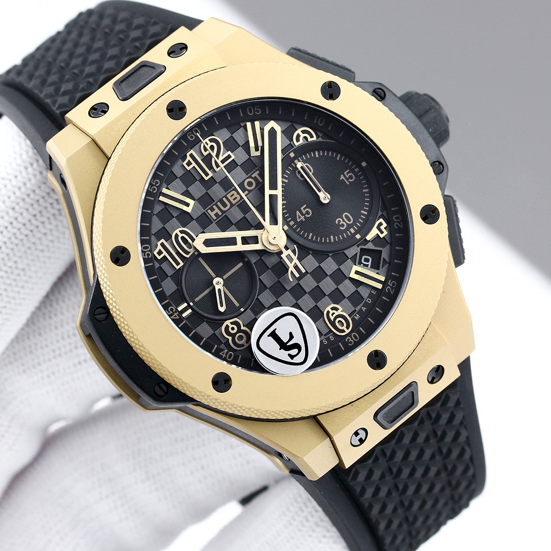 LS Factory presents Hublot BIG BANG 431.OM.1338.RX series 20th Anniversary Edition.
