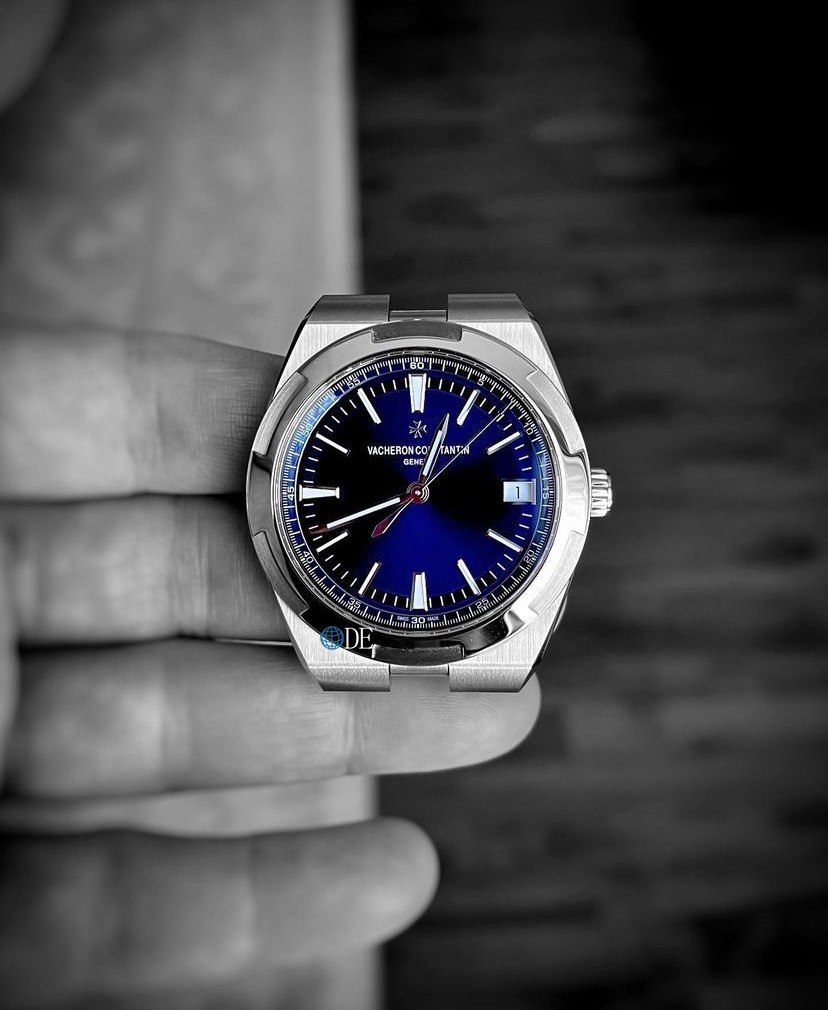 Vacheron Constantin Overseas 2000V/120G-B122 Ultra-thin Series