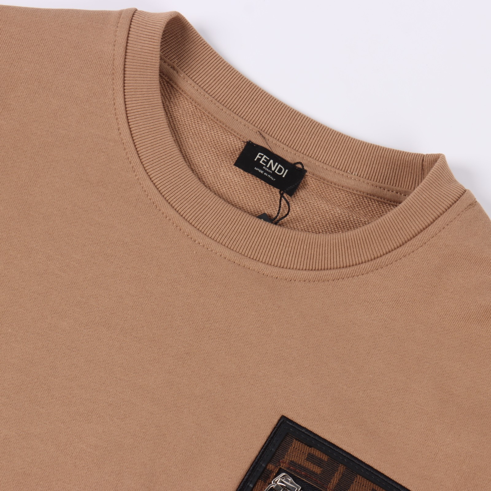 Fendi 24Fw FF leather trimmed zipper pocket round neck sweatshirt