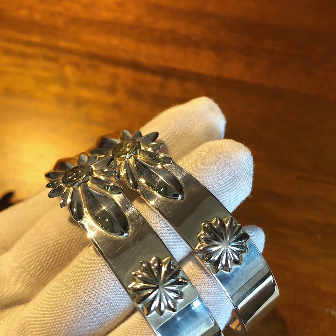 𝐆𝐨𝐫𝐨𝐬 Takahashi Wulang Point Gold Sun Flying Bird Bracelet