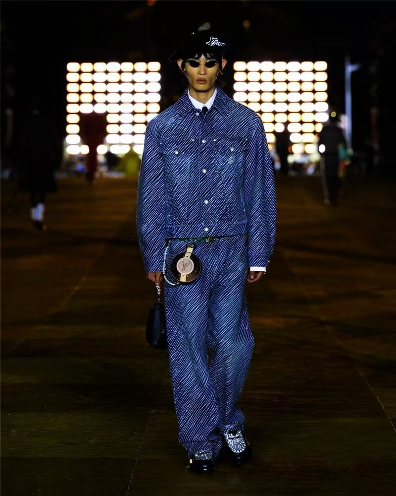 Louis Vuitton LV diagonal striped letter denim pants