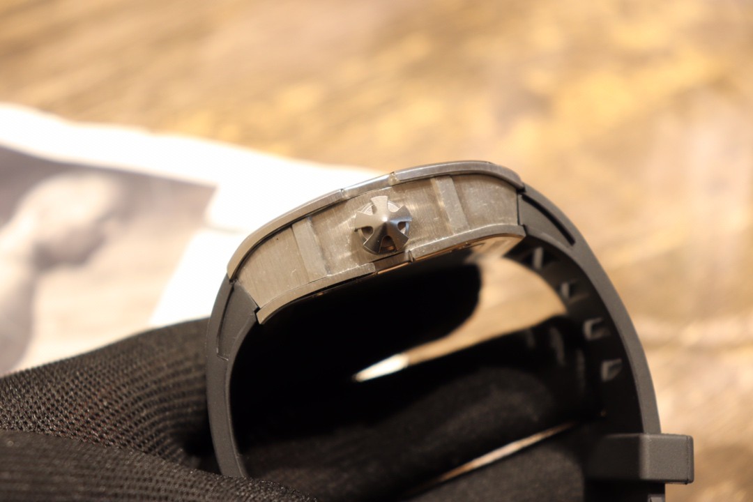 RM 010 Platinum Full Diamond Edition