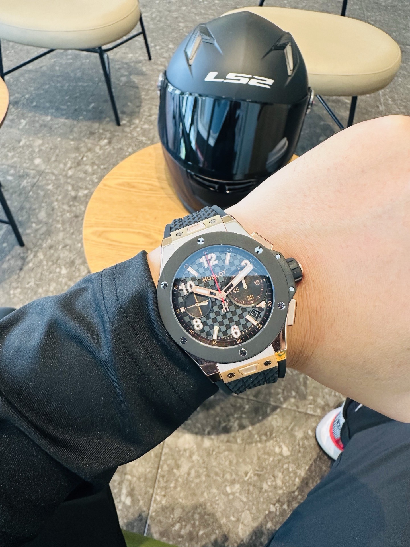 LS Factory presents Hublot BIG BANG 431.OM.1338.RX series 20th Anniversary Edition.