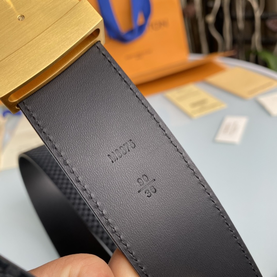 Louis Vuitton men's belt