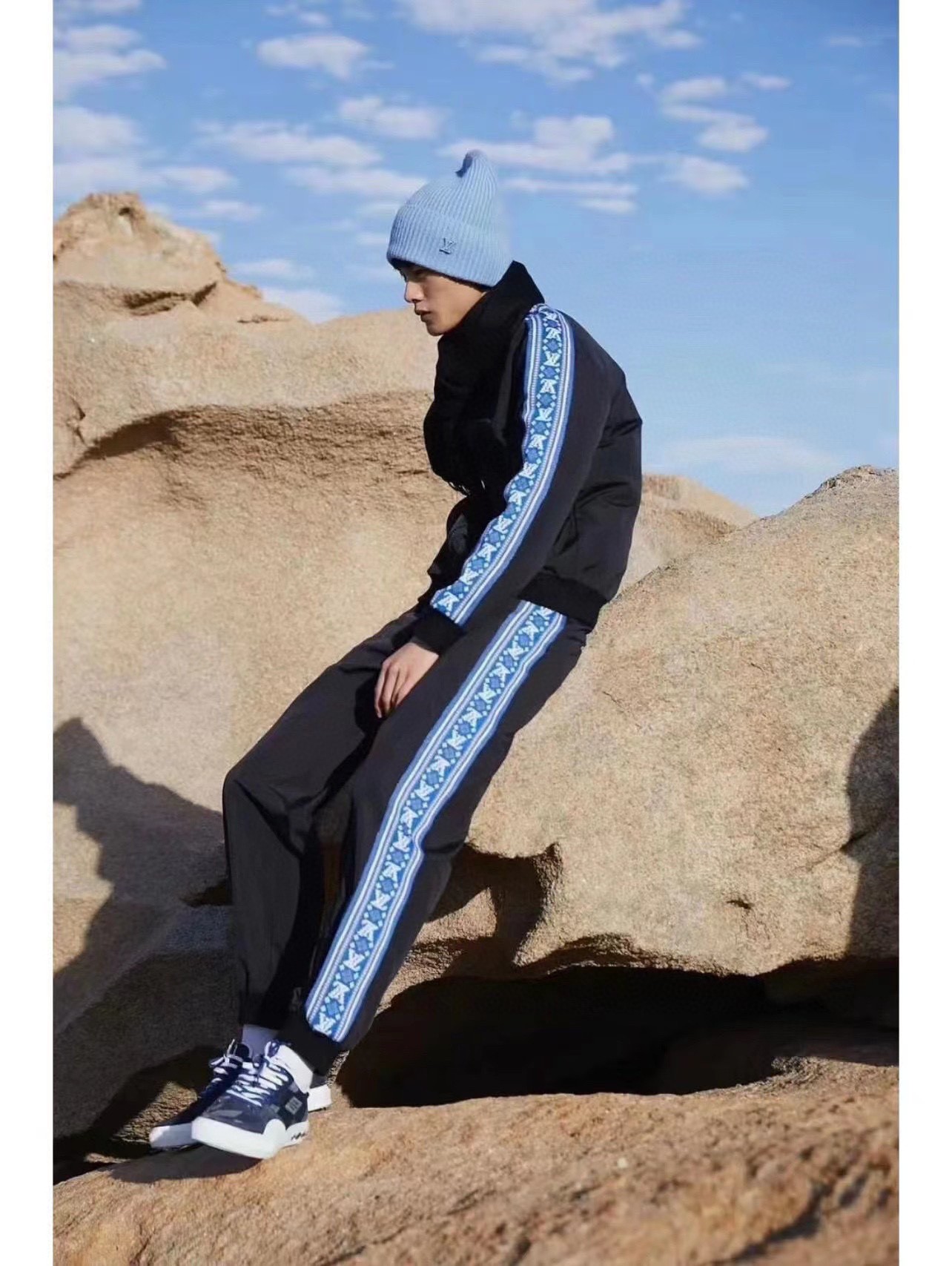 Louis Vuitton LV 23ss Fel Island Blue Ribbon Stripe Sports Set Stand up Collar Jacket