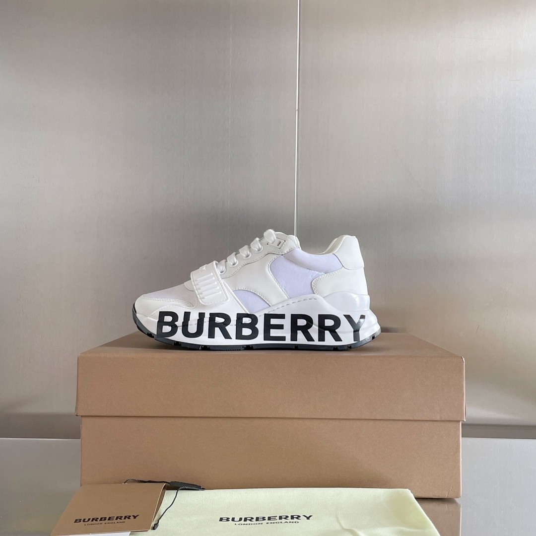 Burberry sneakers