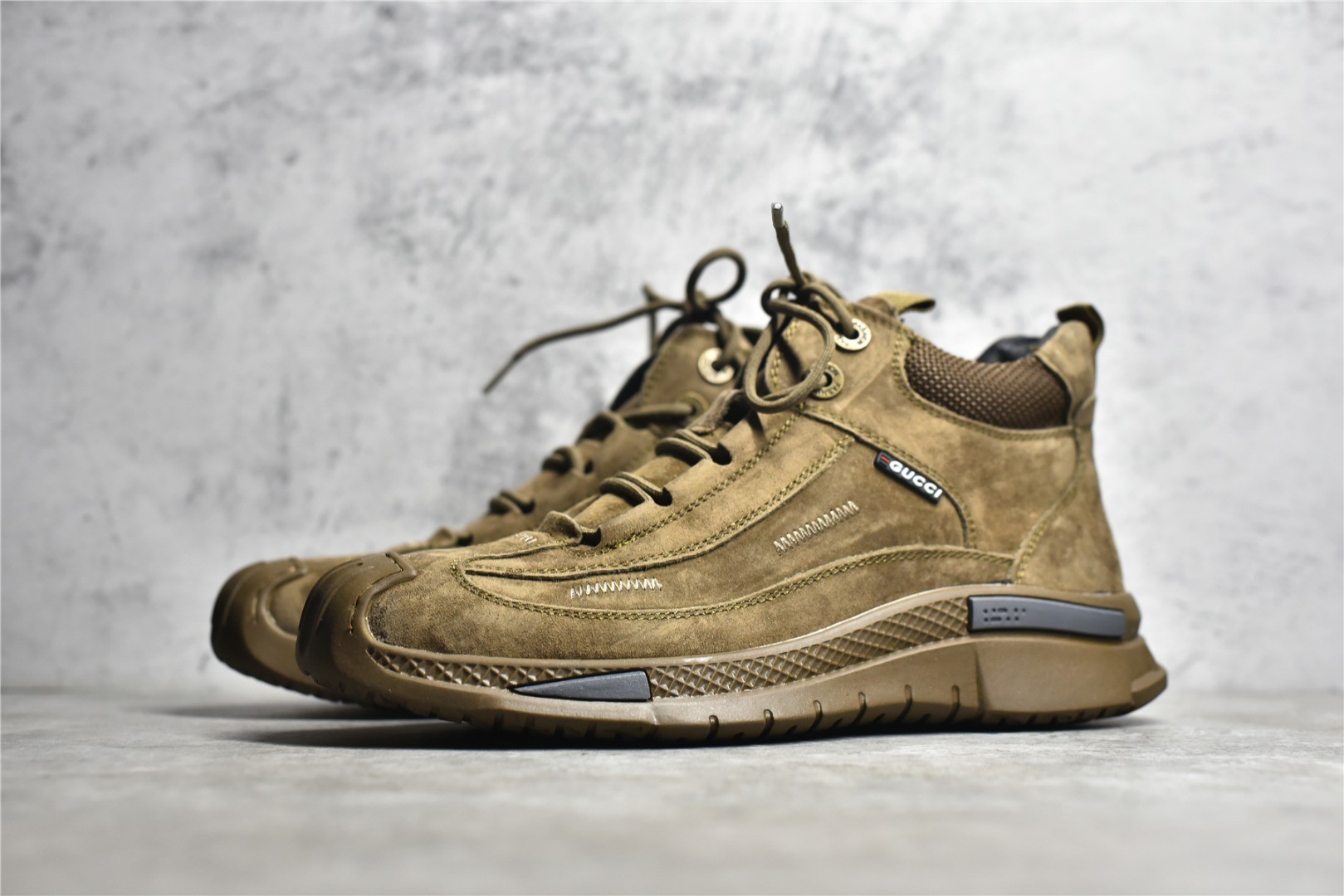 GUCCI brand khaki suede high-top work shoes