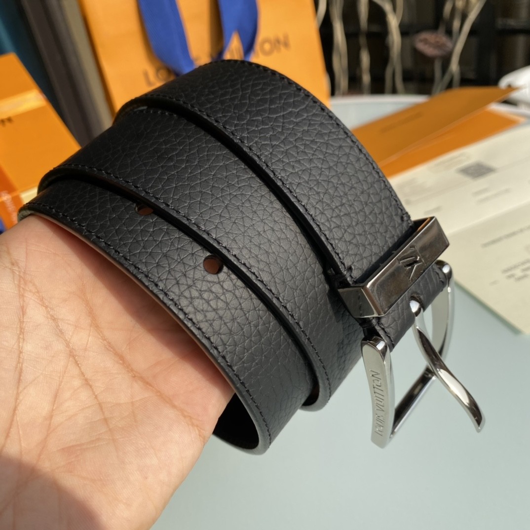 Louis Vuitton men's belt