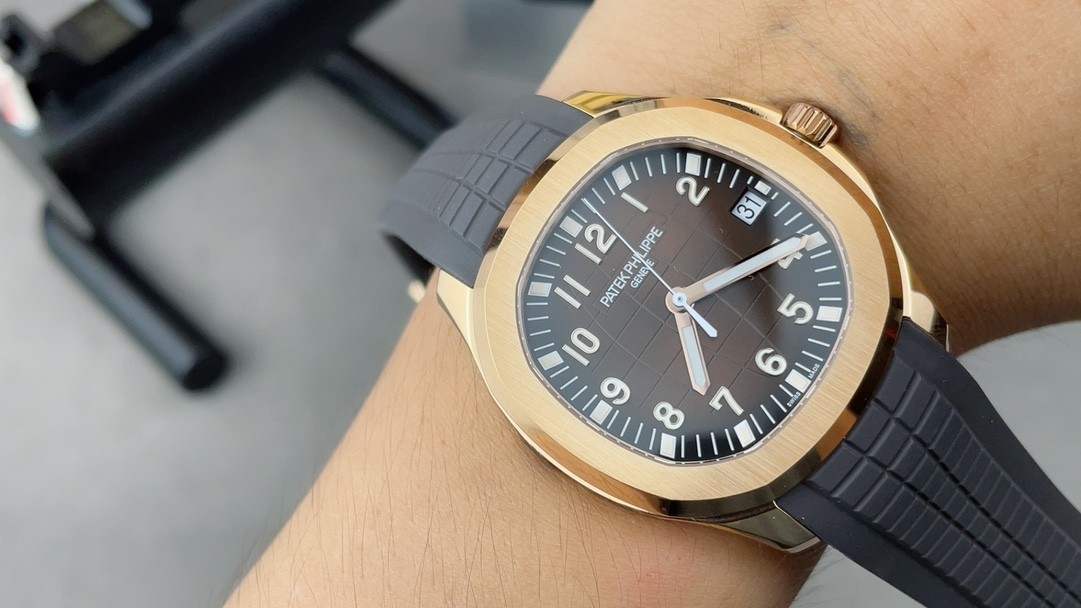 Patek Philippe Aquanaut 5167R-001 watch