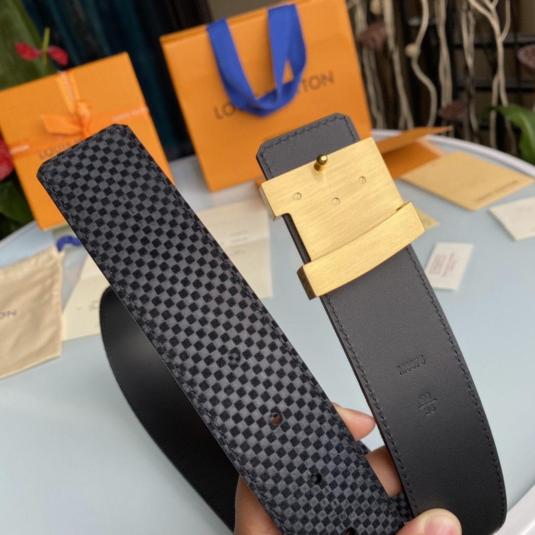 Louis Vuitton men's belt