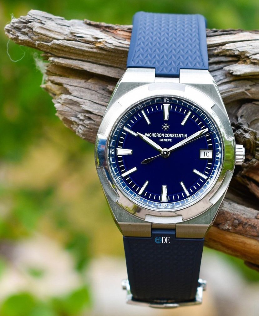 Vacheron Constantin Overseas 2000V/120G-B122 Ultra-thin Series