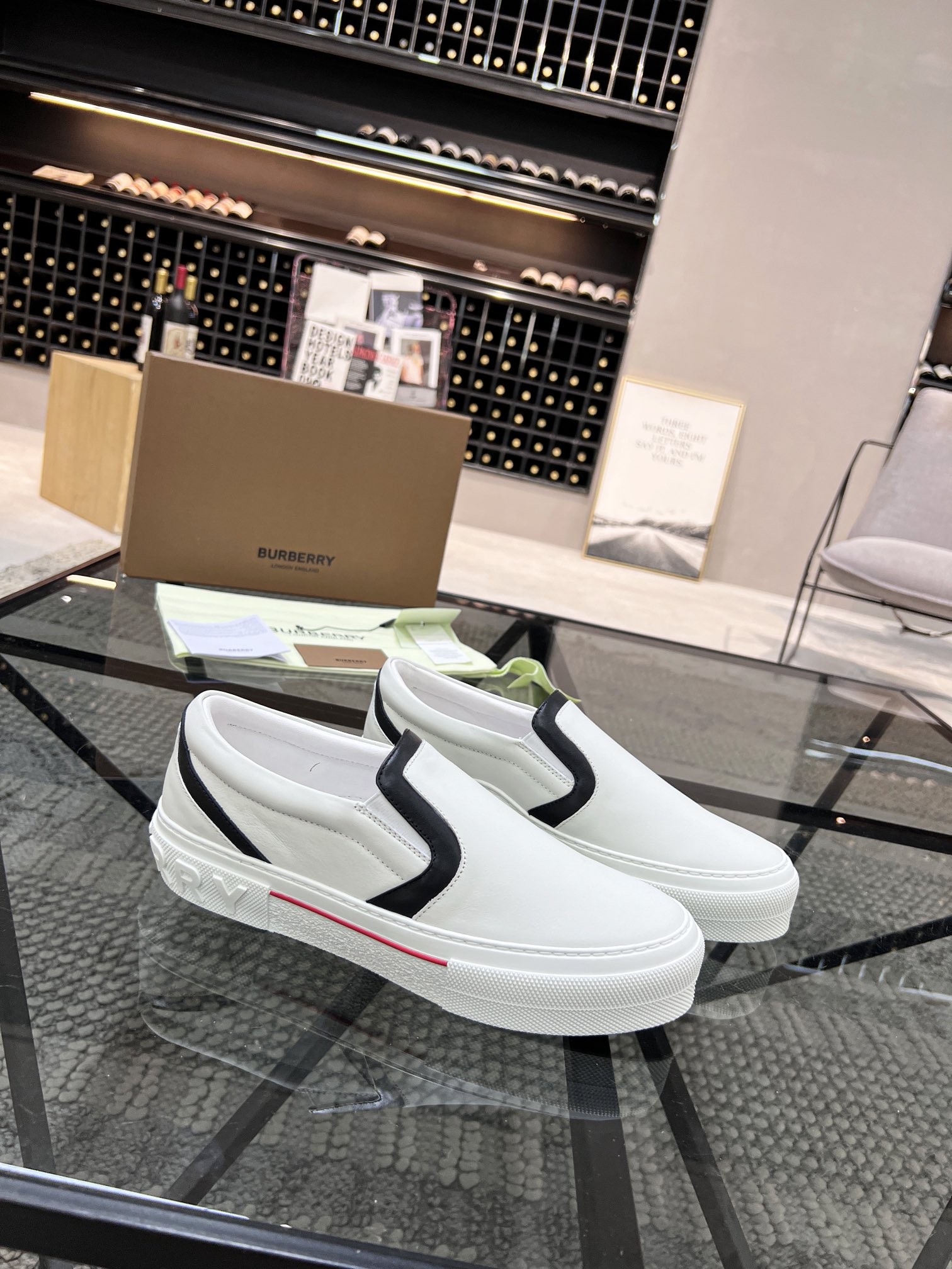 Burberry black and white color-blocked loafers