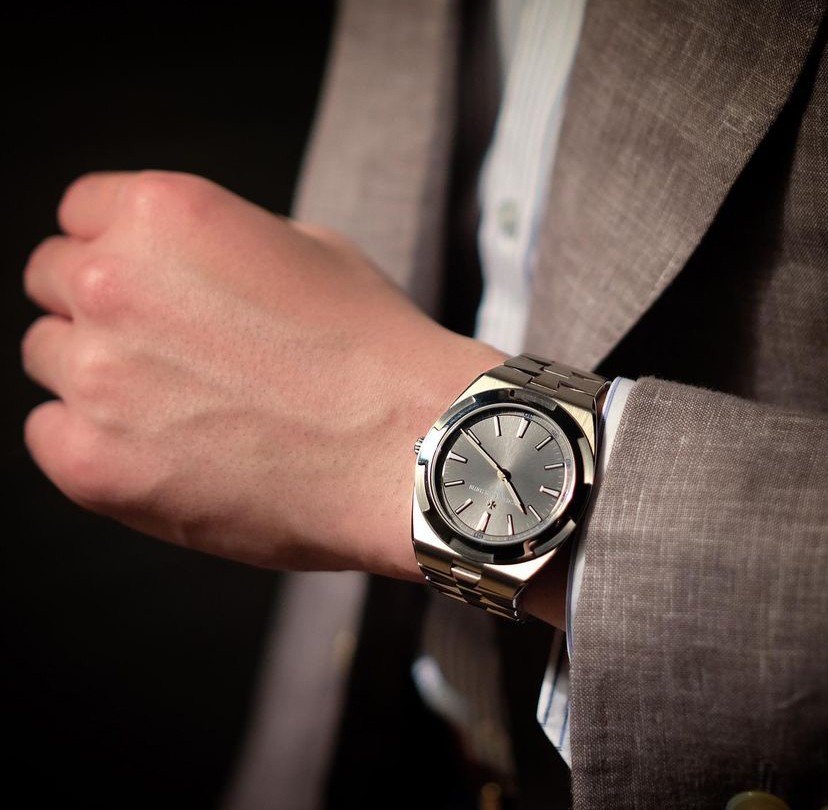 Vacheron Constantin Overseas 2000V/120G-B122 Ultra-thin Series