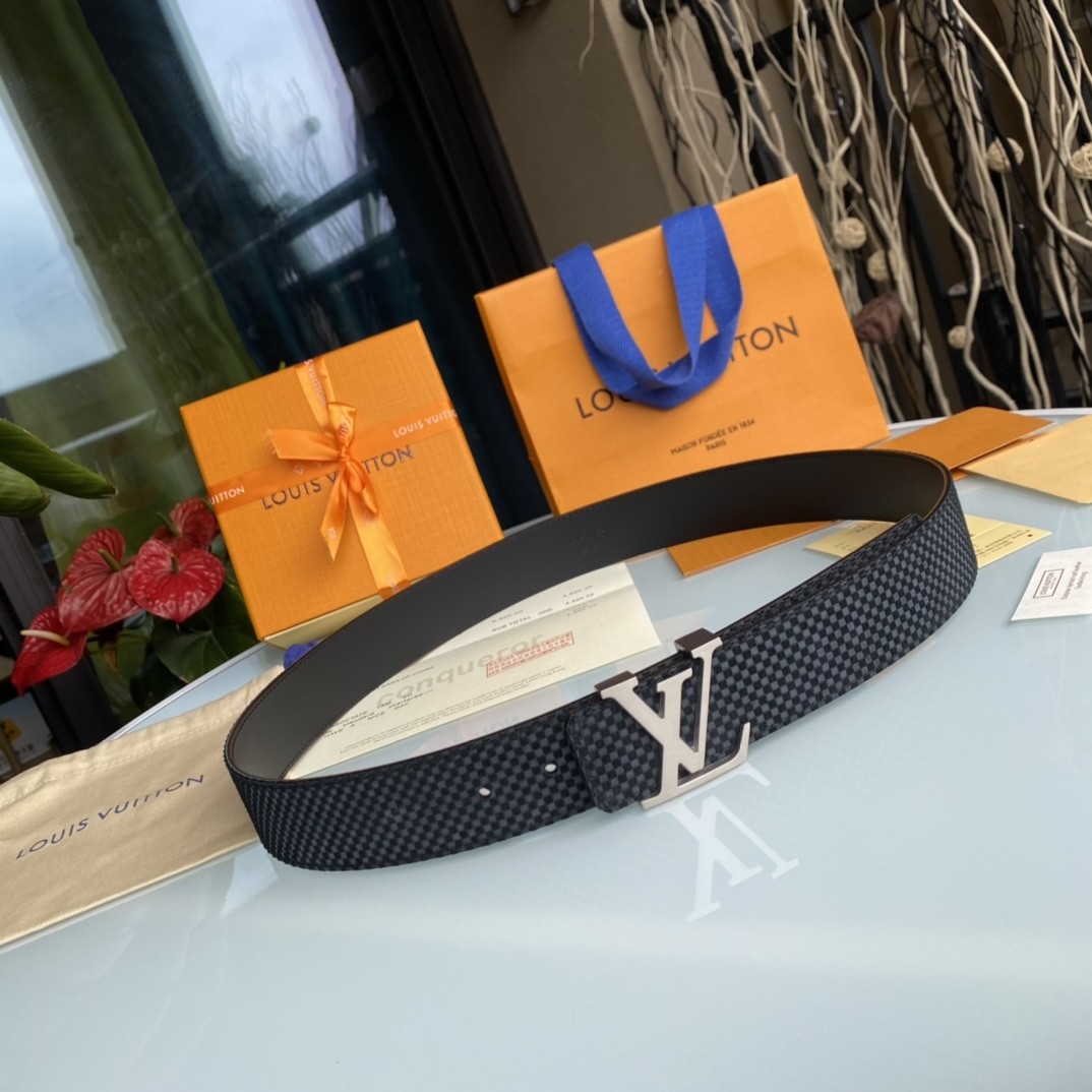 Louis Vuitton men's belt