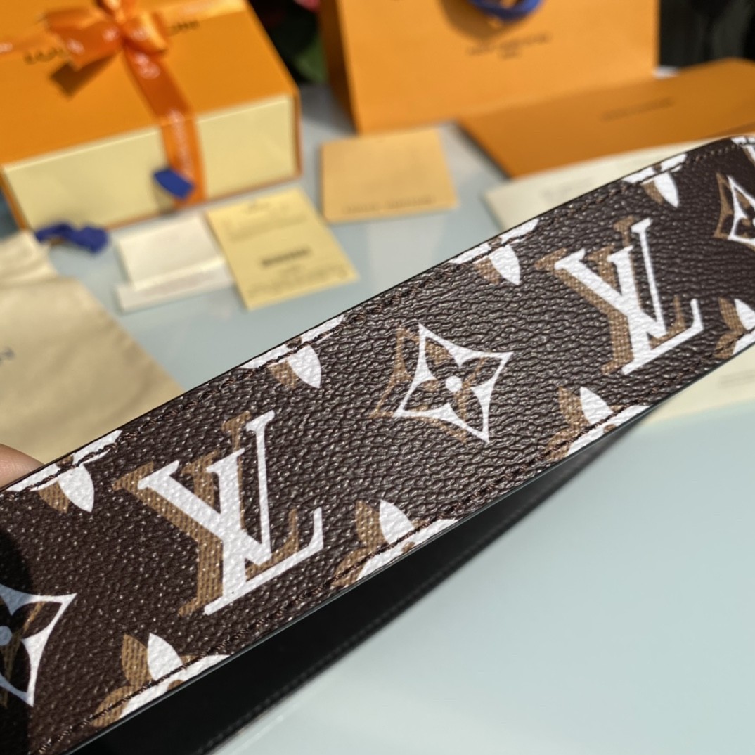 Louis Vuitton men's belt