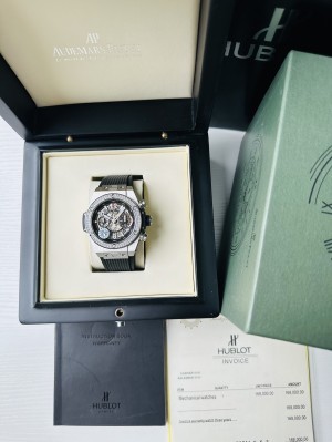 Hublot Big Bang series diamond-encrusted mechanical watch