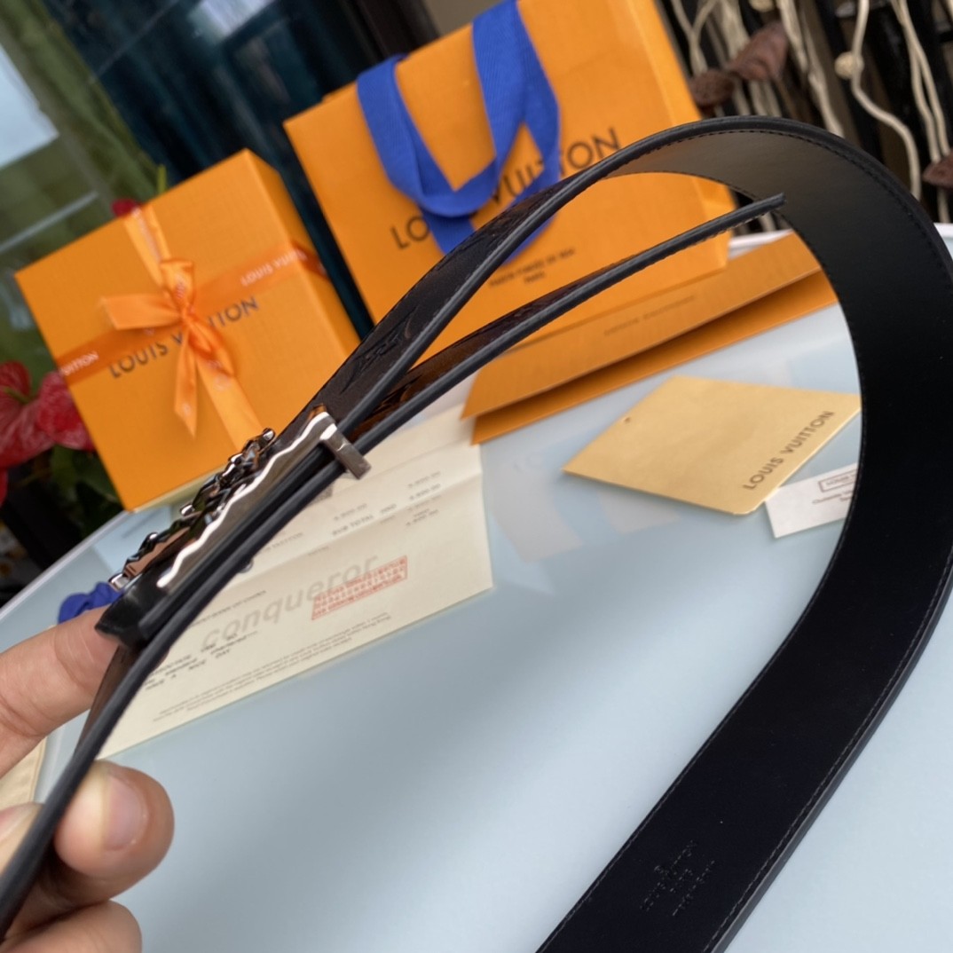 Louis Vuitton men's belt