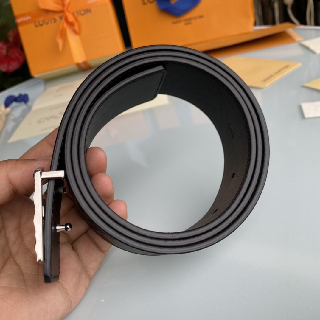 Louis Vuitton men's belt