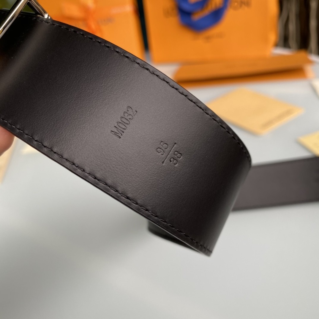 Louis Vuitton men's belt