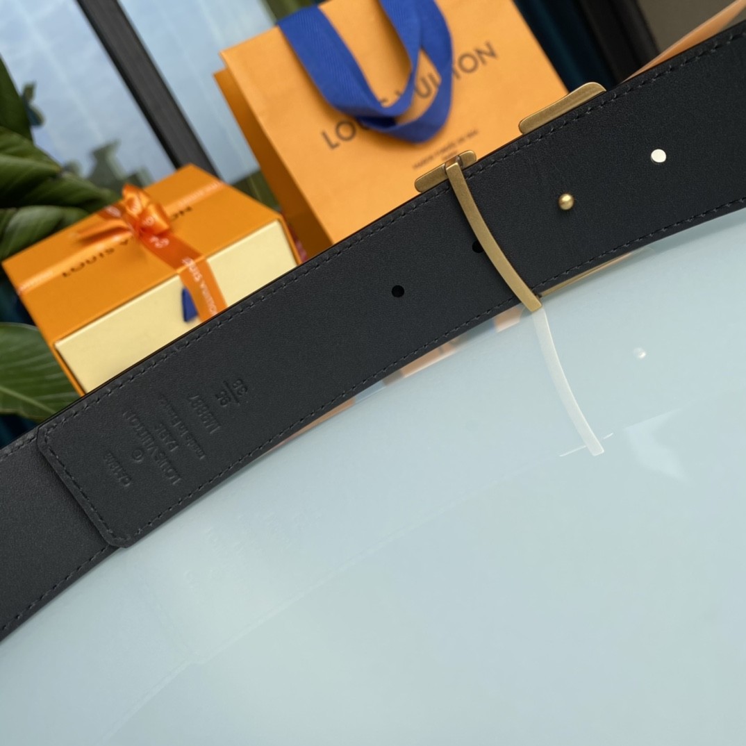 Louis Vuitton men's belt