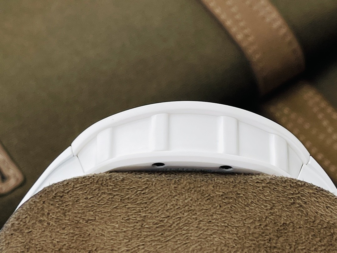 RM055 White Ceramic Series Tough Guy Watch