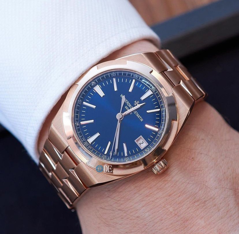 Vacheron Constantin Overseas 2000V/120G-B122 Ultra-thin Series