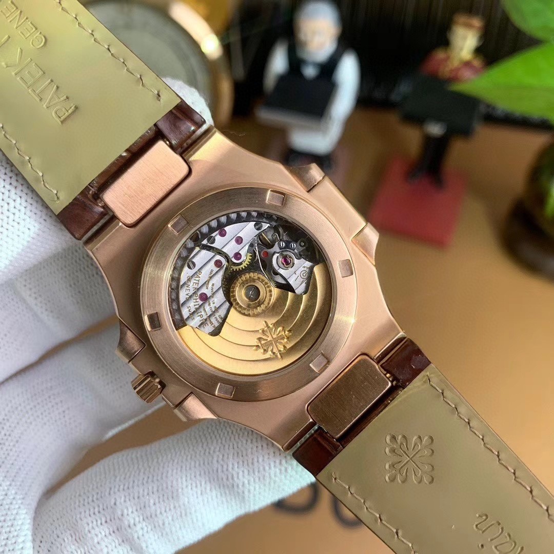 Patek Philippe Aquanaut 5724 watch