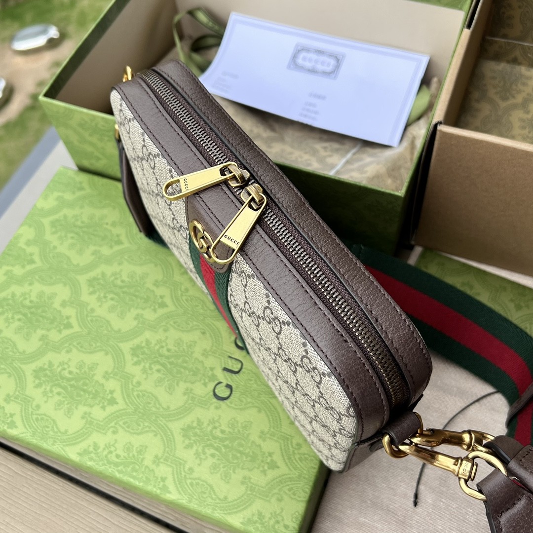 Gucci shoulder strap bag