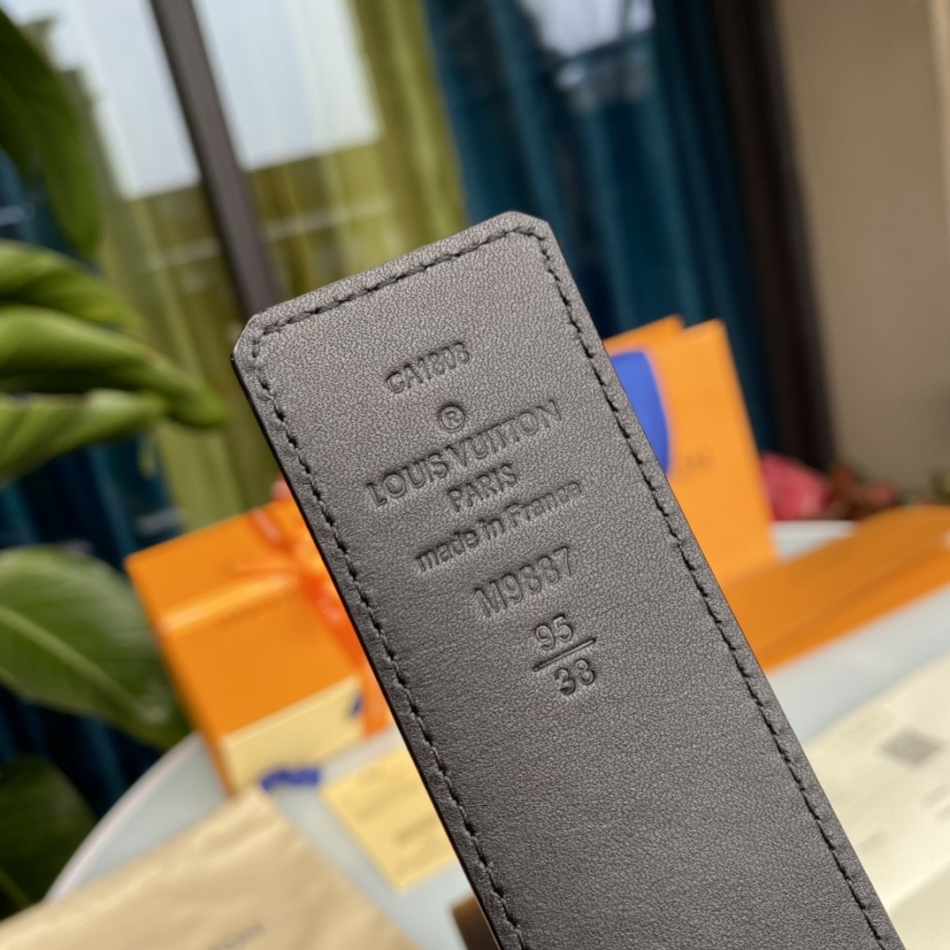 Louis Vuitton men's belt