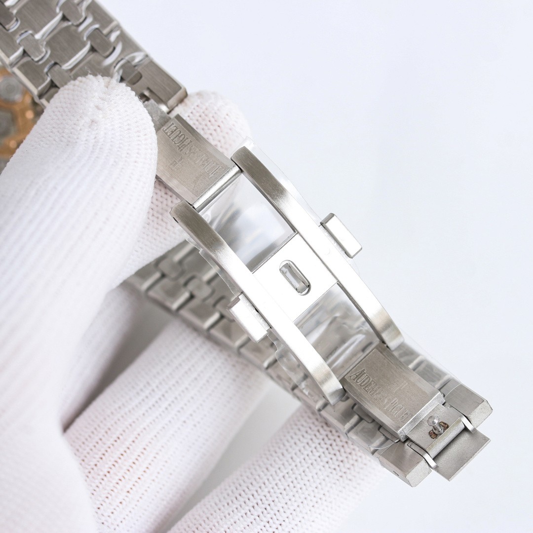 Audemars Piguet Royal Oak 26574ST Series R68 Men's Watch!