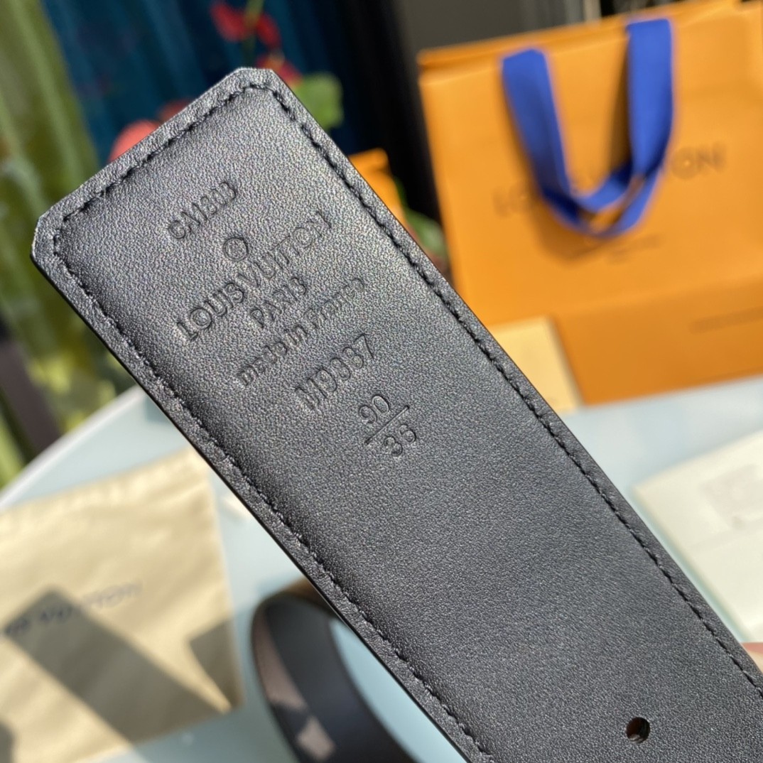 Louis Vuitton men's leather belt