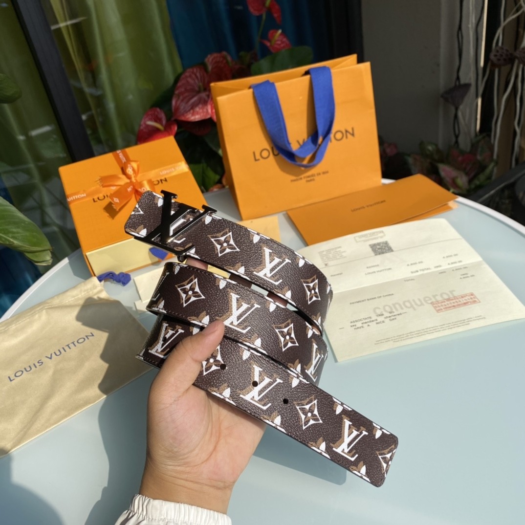 Louis Vuitton men's belt