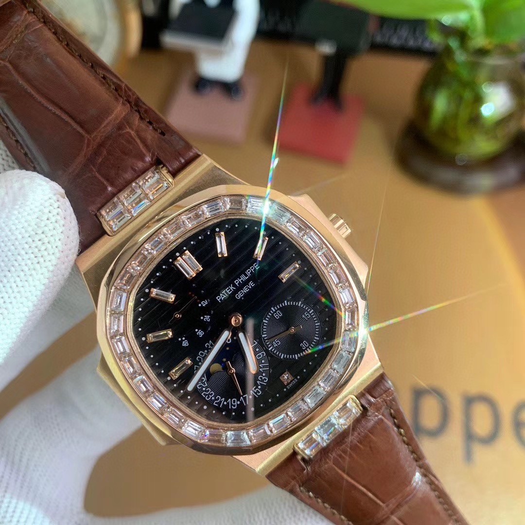 Patek Philippe Aquanaut 5724 watch