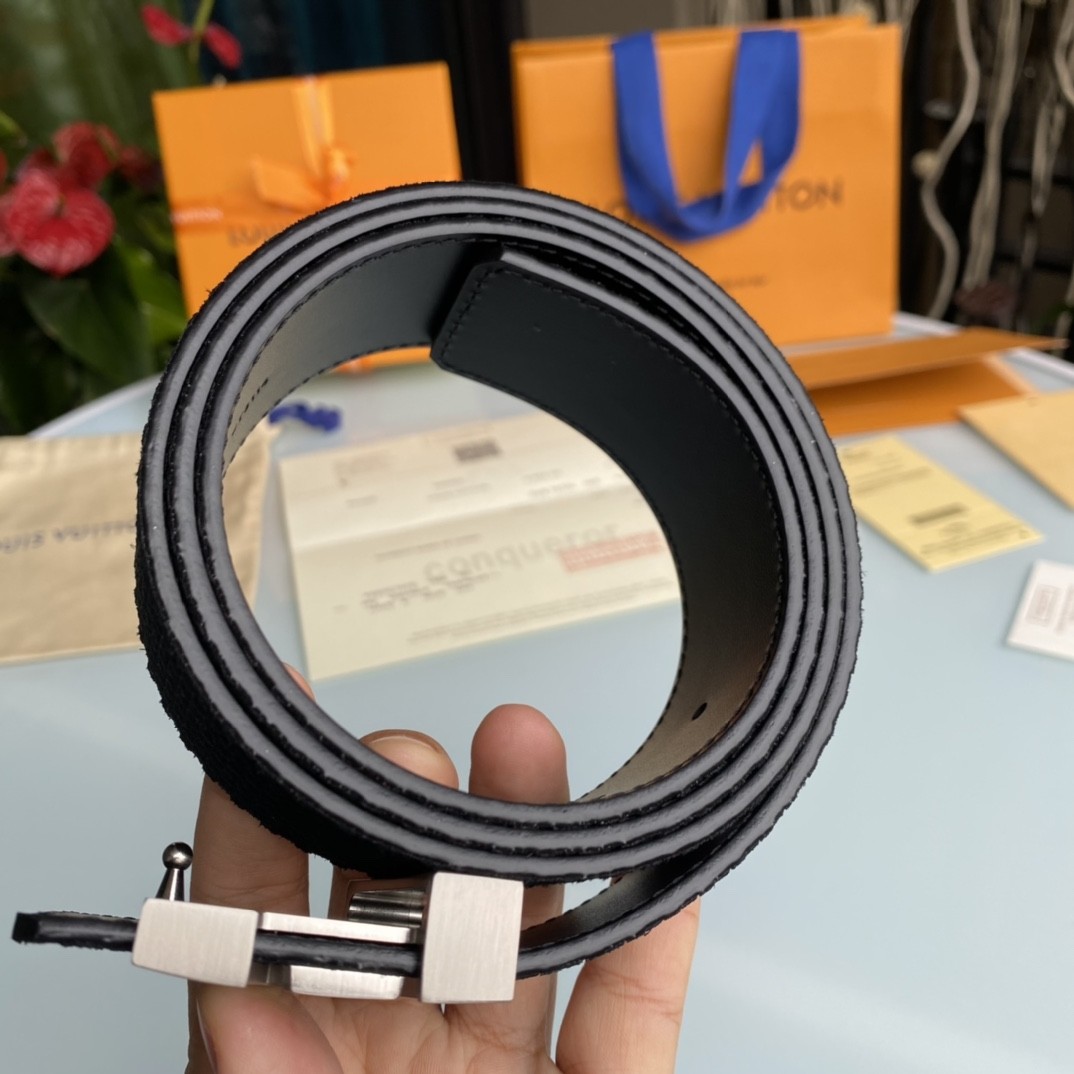 Louis Vuitton men's belt