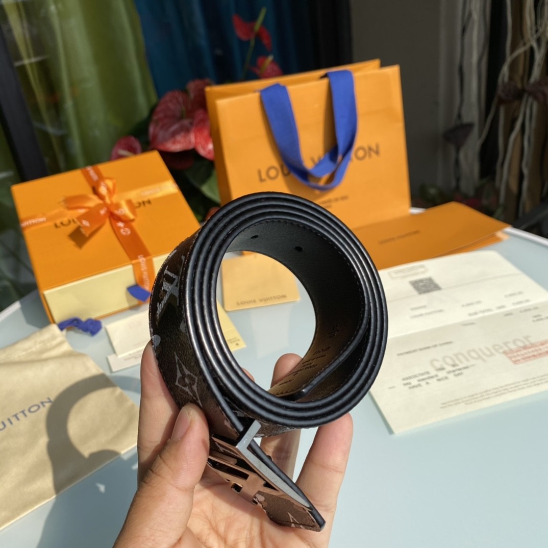 Louis Vuitton men's belt