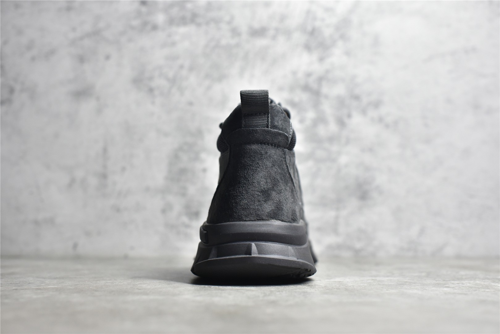 Gucci grey suede high-top shoes