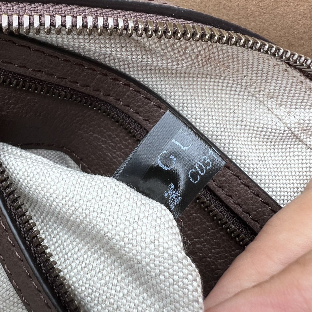 Gucci shoulder strap bag