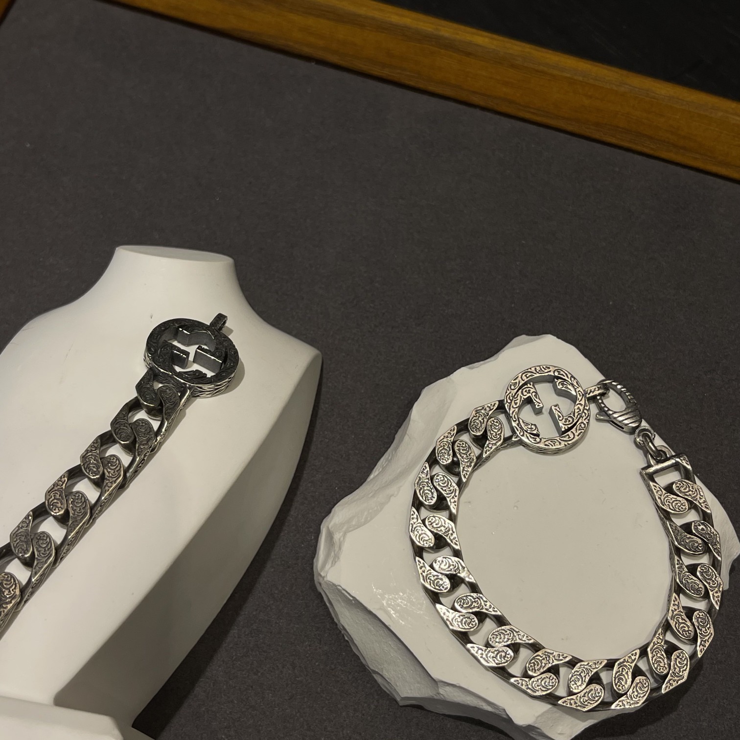 Gucci double G engraved bracelet