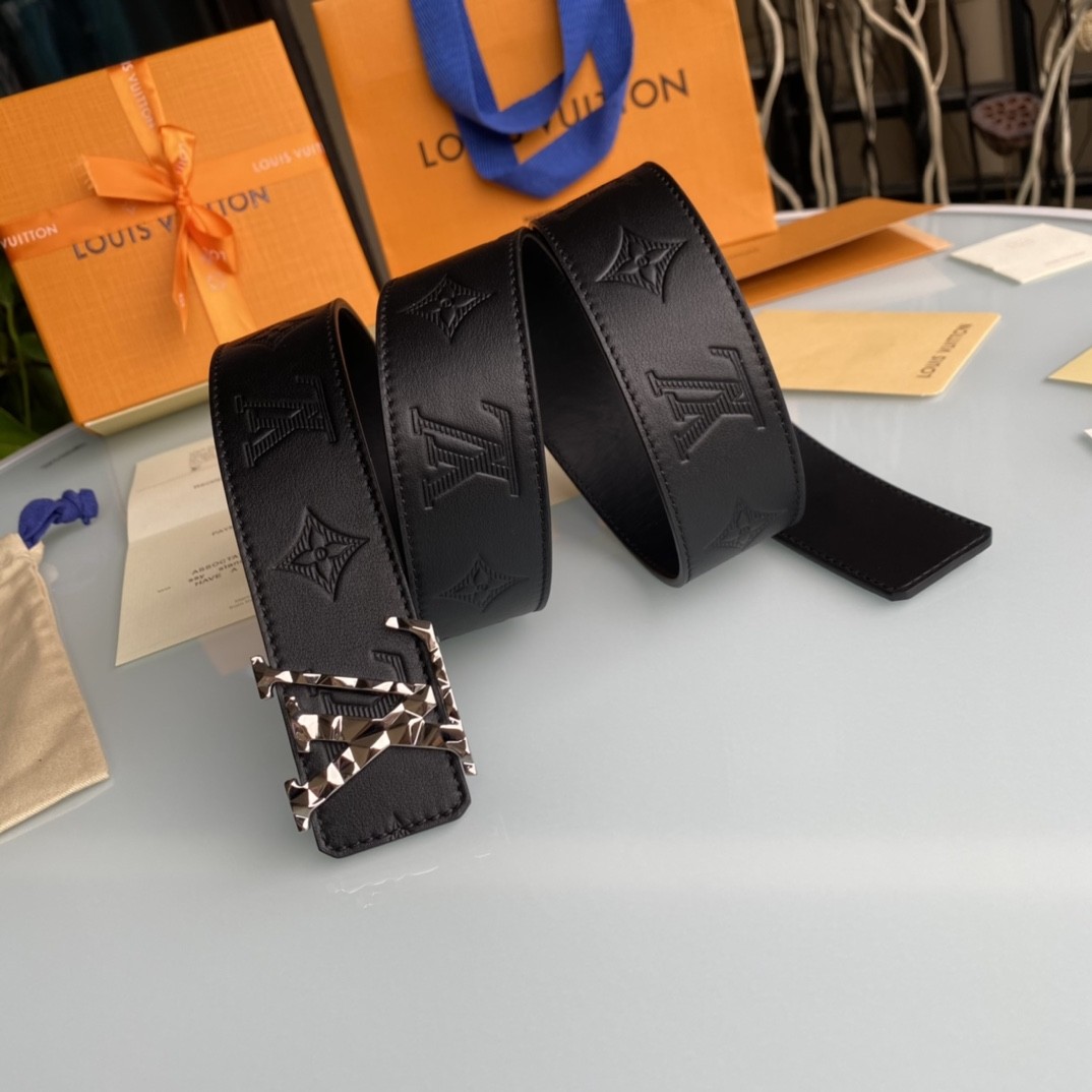 Louis Vuitton men's belt