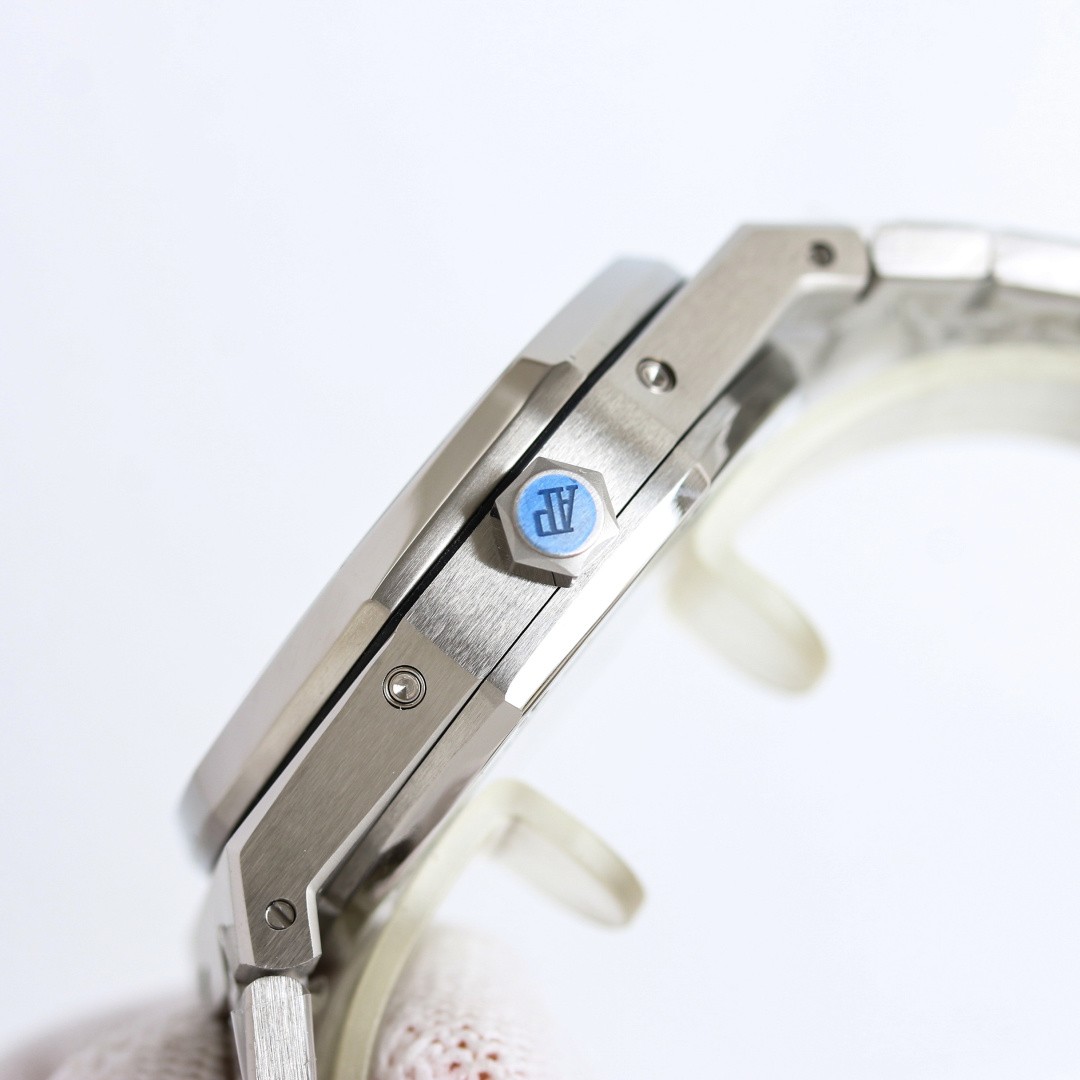 Audemars Piguet Royal Oak 26574ST Series R68 Men's Watch!